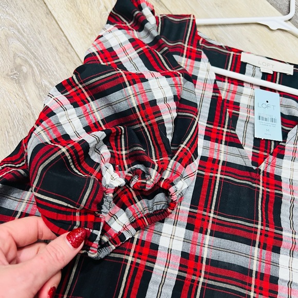 Loft medium red/black/white plaid top sheer/ elastic ruffle sleeves NWT Holiday - Picture 7 of 11